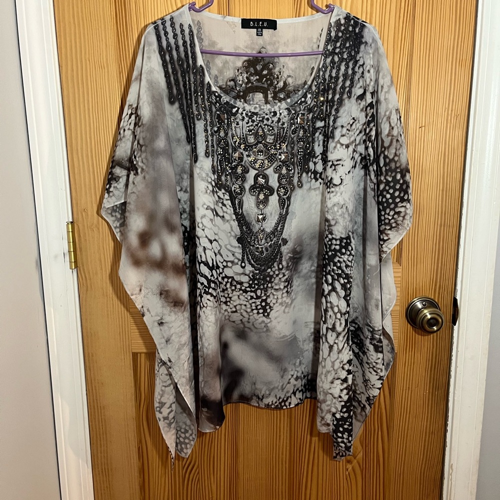 B.L.E.U. Women's Black, Eggplant and Gray Patterned Top